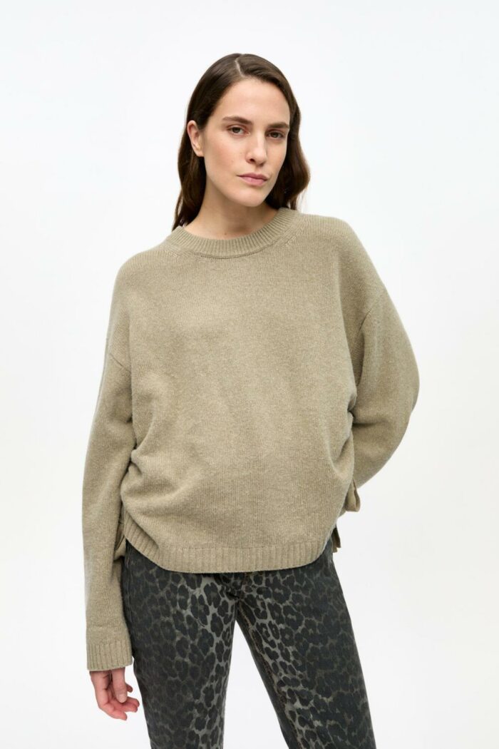 Future Wool Oversized O-Neck