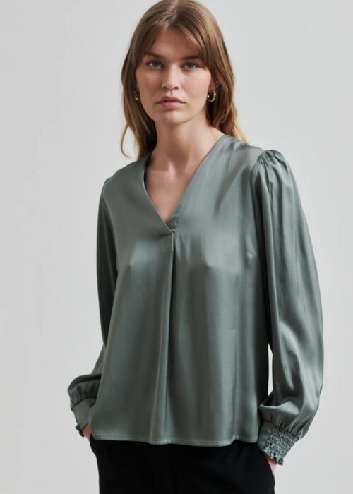 Barri Blouse